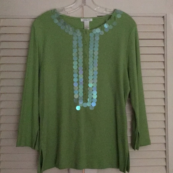 Summer Top With Embellishments - Picture 2 of 7